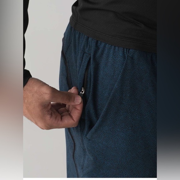 Lululemon | Pace Breaker Short 9" Linerless Pyroclastic Carbon Blue Black XL - Picture 6 of 13